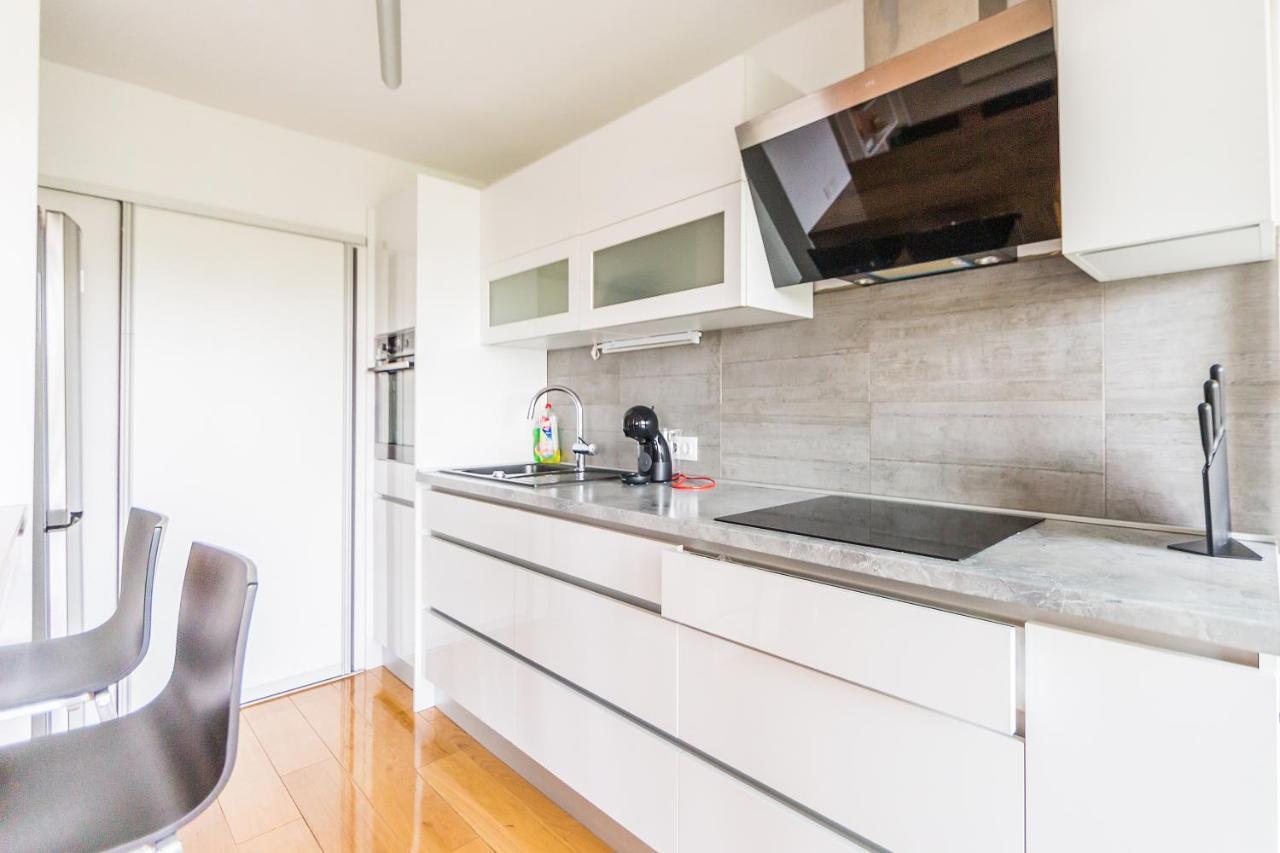 Apartman Bruna Self Check-In โอซีเยก ภายนอก รูปภาพ